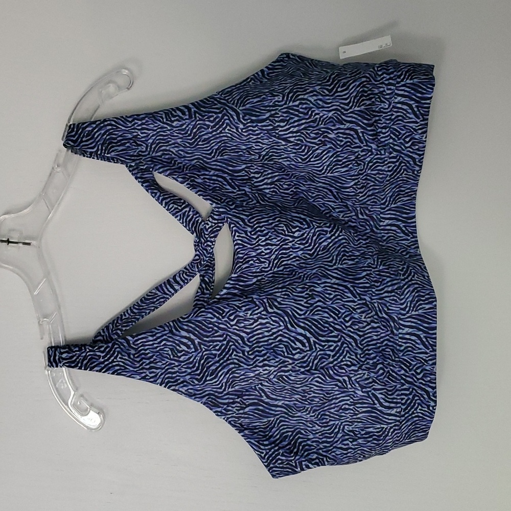 AMAZON 5 XL WORKOUT TOP /SPORTS BRA/SWIM TOP IN ANIMAL PRINT